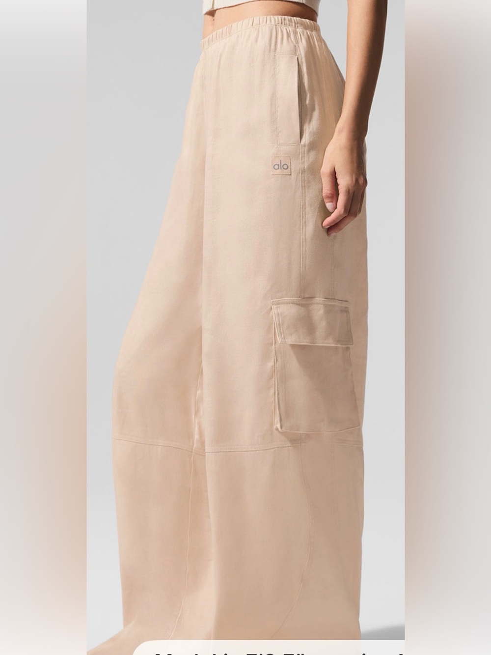 ALO Yoga The Linen Getaway Cargo Wide Leg Pant